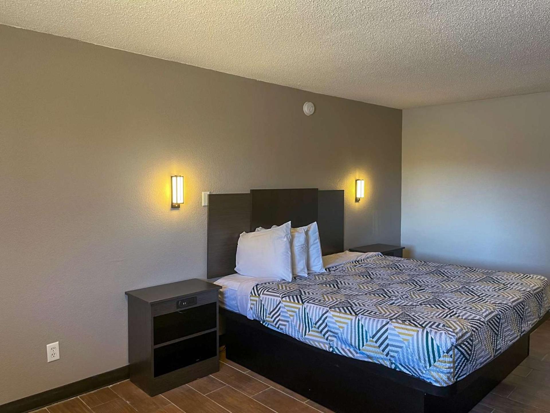 Studio 6 Suites Hurricane, Wv Екстериор снимка