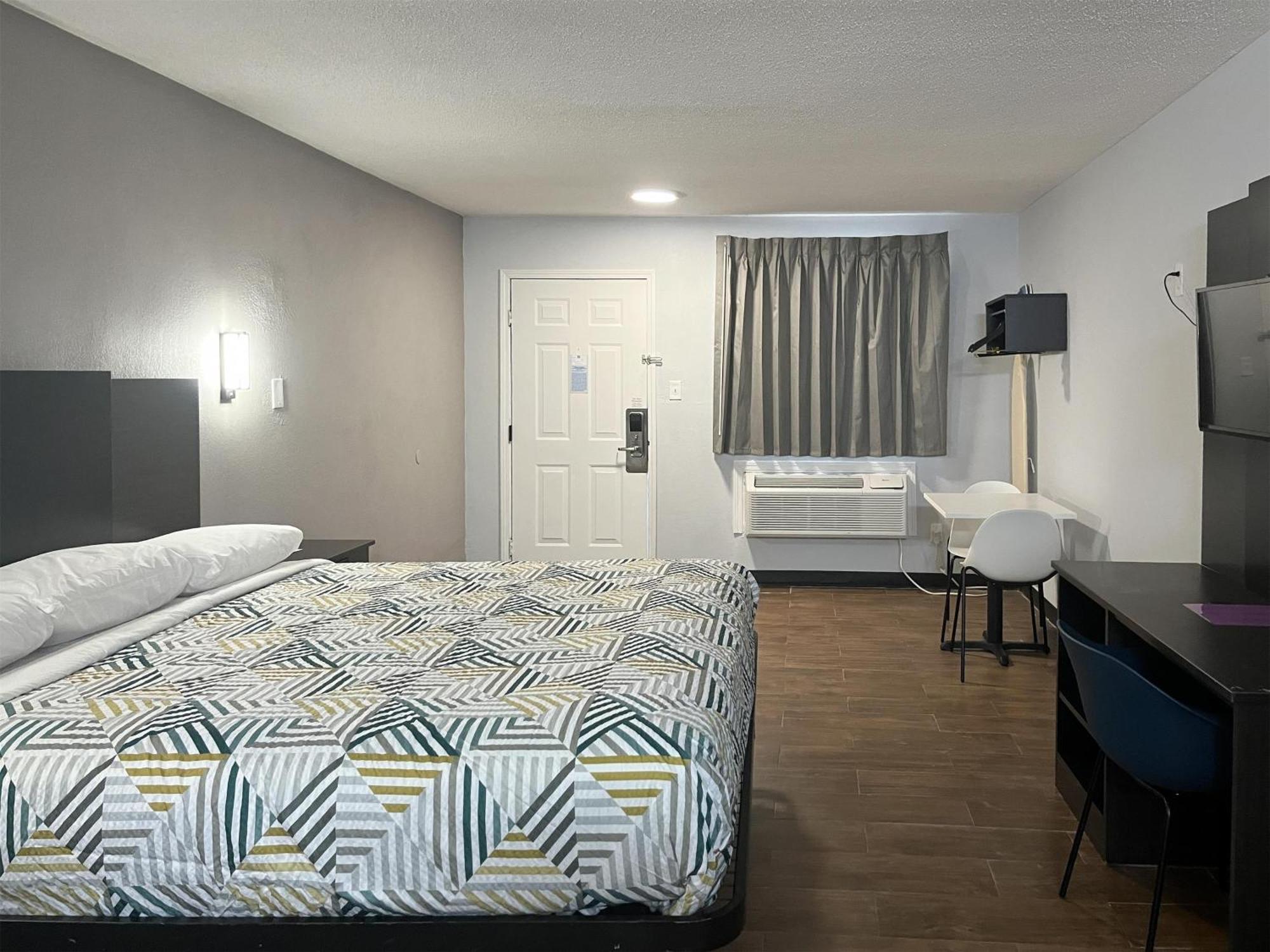 Studio 6 Suites Hurricane, Wv Екстериор снимка