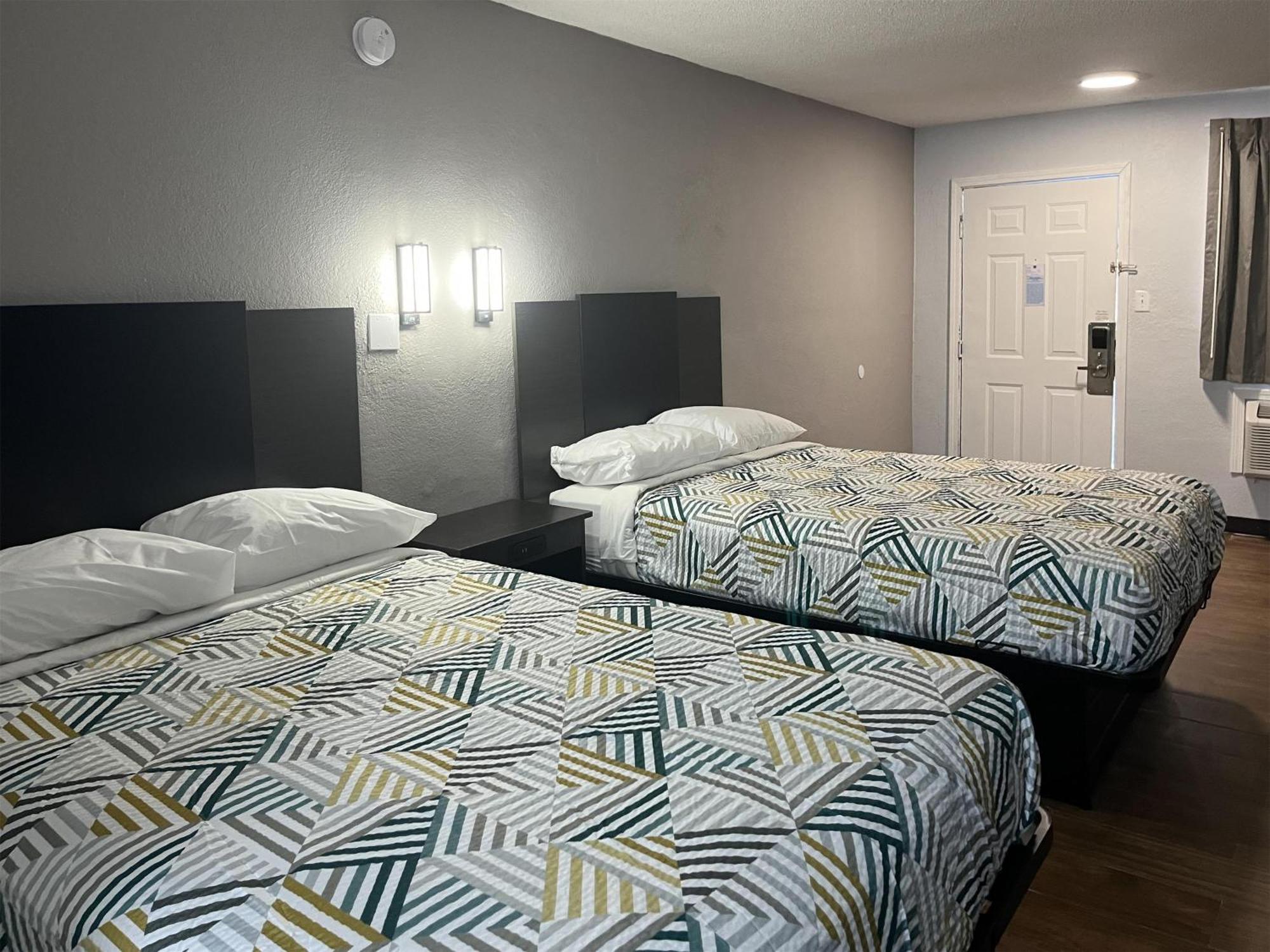 Studio 6 Suites Hurricane, Wv Екстериор снимка