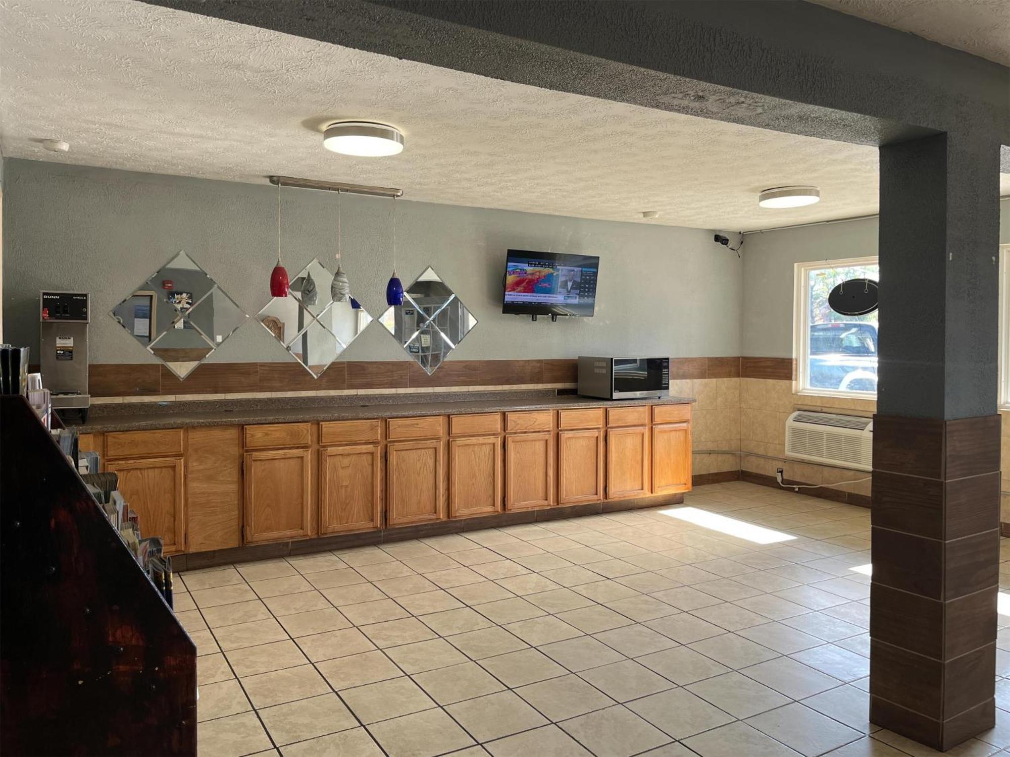 Studio 6 Suites Hurricane, Wv Екстериор снимка