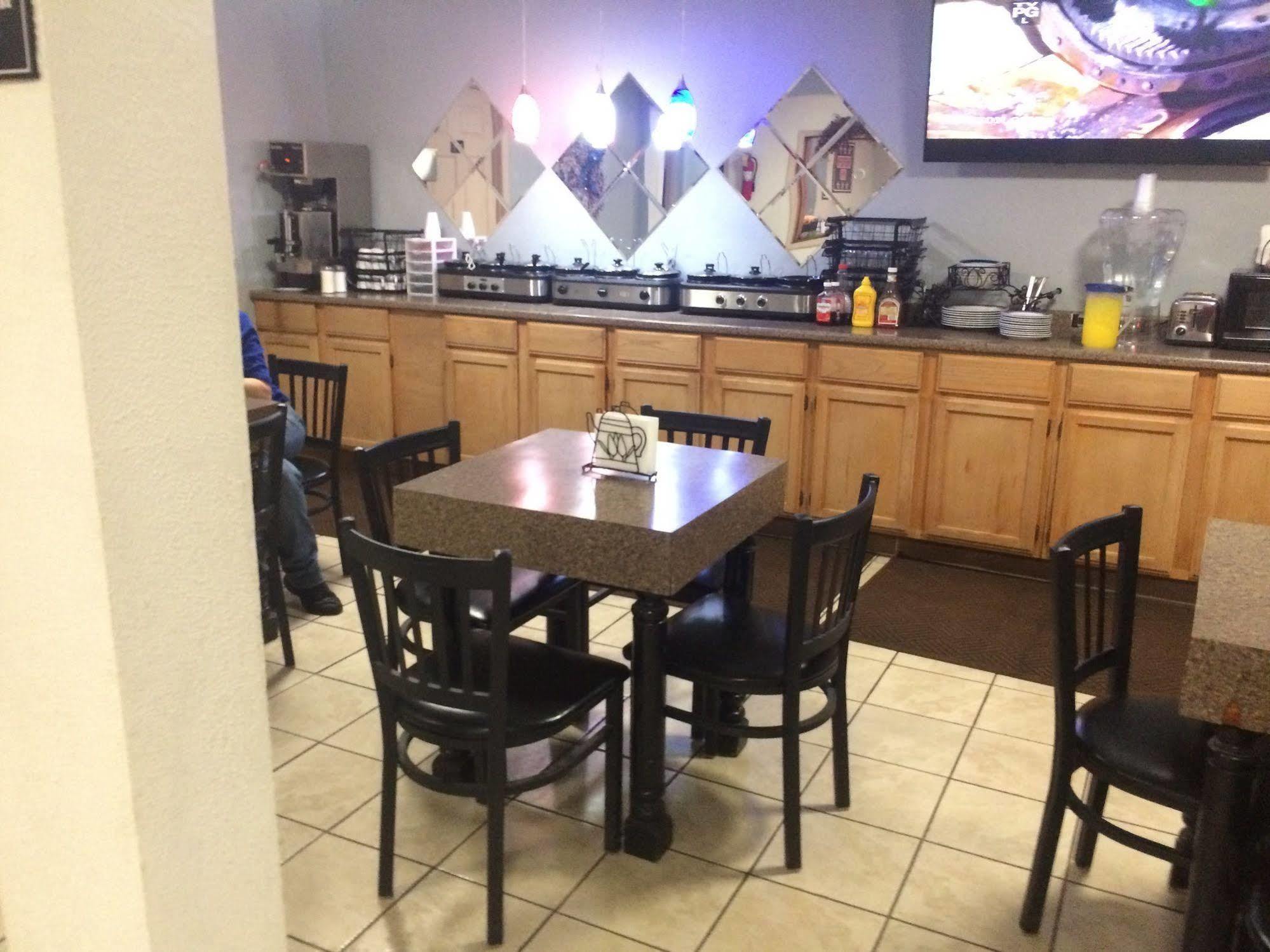 Studio 6 Suites Hurricane, Wv Екстериор снимка