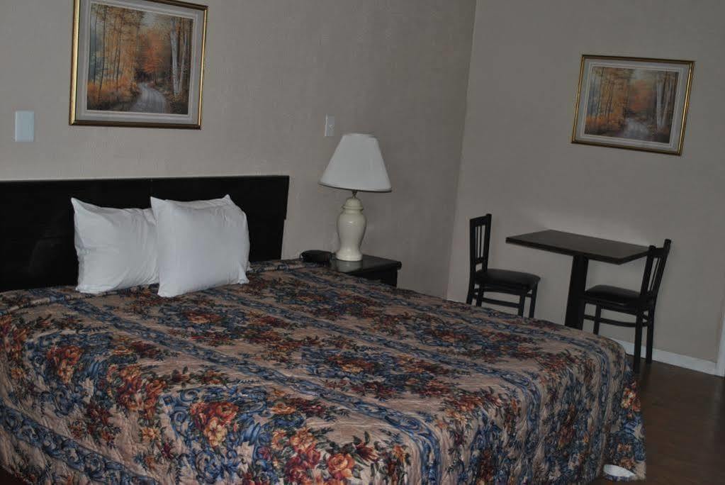 Studio 6 Suites Hurricane, Wv Екстериор снимка